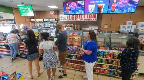 Mega Millions $1.28B jackpot lures players to the 'luckiest' 7-Eleven ...