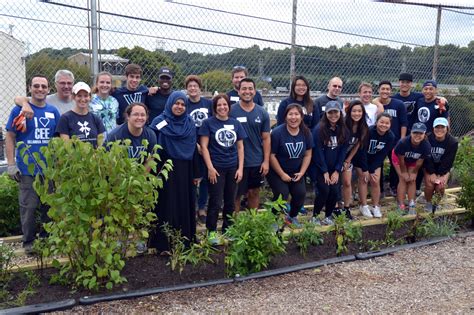 Volunteer - North Light Community Center
