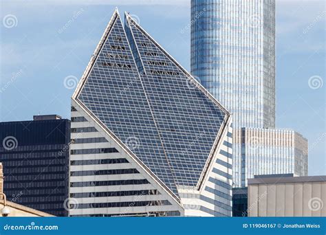 Chicago - Circa May 2018: Crain Communications Building in Downtown ...