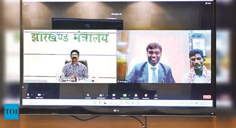 Soren: Hemant Lauds Local Man For Saving 11 Stuck In Ropeway | Ranchi ...