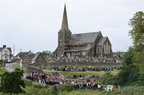 Drumcree march takes place 30 years after original dispute – The Irish News