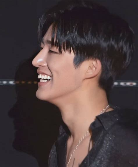 Pin oleh Rosie di B.I (Kim Hanbin)