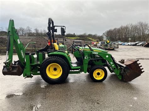 John Deere 3038E