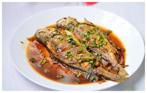 烧一道小黄鱼，简单易做，肉质鲜嫩美味，健康又好吃__财经头条