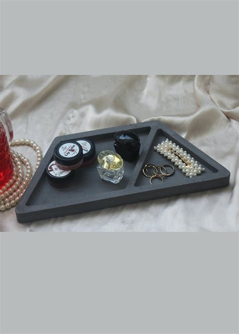 Get Artistic Tri-Square Tray at ₹ 999 | LBB Shop