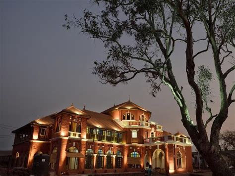 कोकणातील राजेशाही पर्यटनस्थळ! परदेशी राजाला नजरकैदेत ठेवण्यासाठी ...