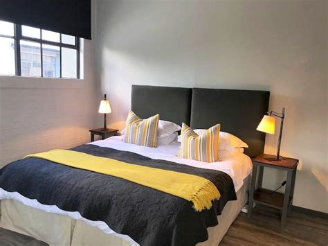 Braamfontein Werf Holiday Rentals & Homes - Braamfontein Werf ...