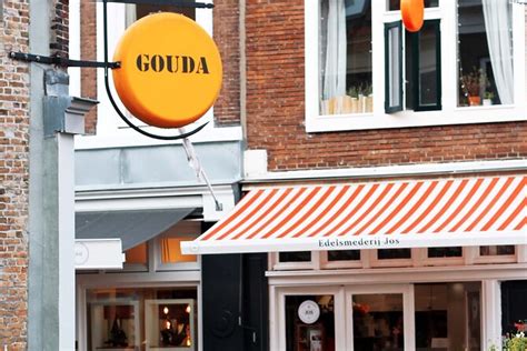 From Amsterdam: Tour to Gouda, Volendam y Zaanse Schans 2023 - Viator