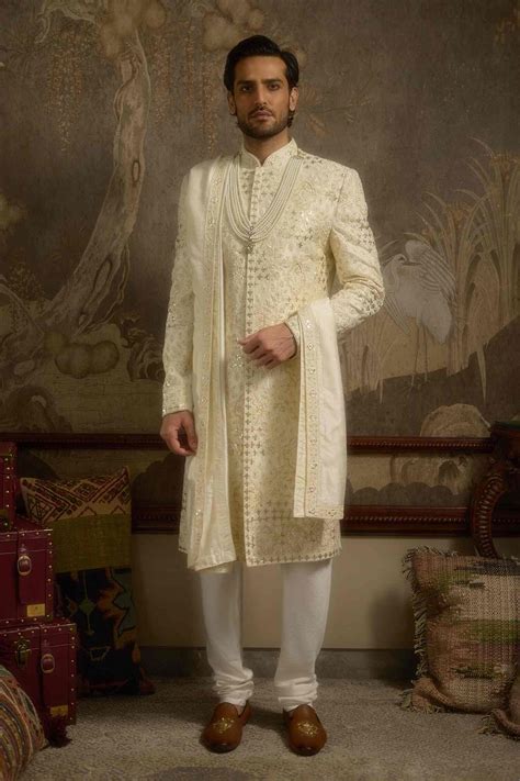 Buy Ethnic, Casual and Formal Wear For Men | Aza Fashions
