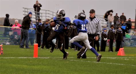 Fort Drum football prodigy heads to Cowboys Stadium | Article | The ...