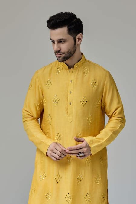 Buy Designer Kurta for Men Online | Aza Fashions