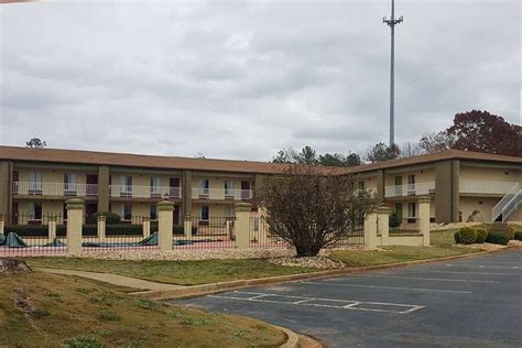 STUDIO 6 STOCKBRIDGE, GA - HWY 138 W - Motel Reviews, Photos, Rate ...