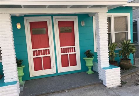 Cozy Unit #1 of a Two Unit Beach Bungalow - Bungalows for Rent in ...