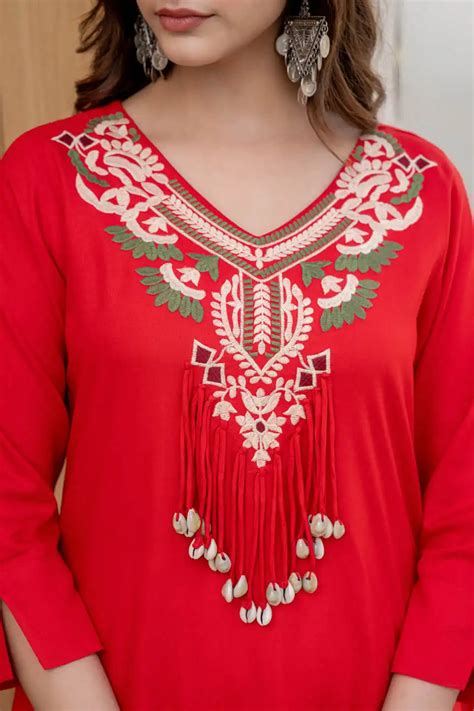 RED EMBROIDERED KURTA SET WITH DHOTI PANTS – fashiondwarclothing