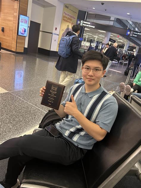 About Us - Vanguard Debate