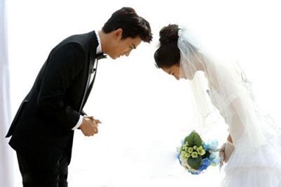 女人不应该因为年纪到了，便选择结婚，需要知道结婚的意义__凤凰网