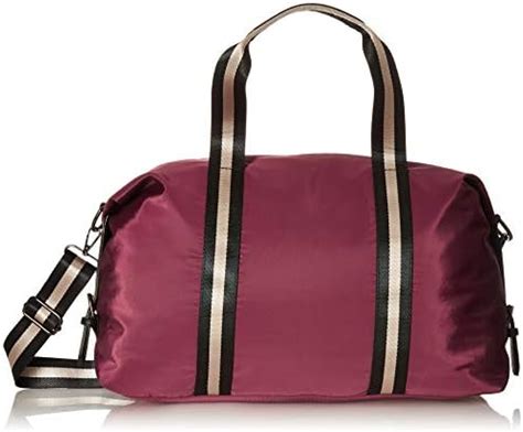 Buy Max Nylon 43 cms Burgundy Travel Duffle (GYM1001BURGUNDY) at Amazon.in