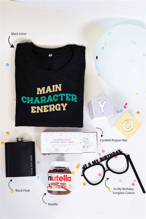 Gift Boxes Online in India - Unique Gift Hampers, Gift Company ...