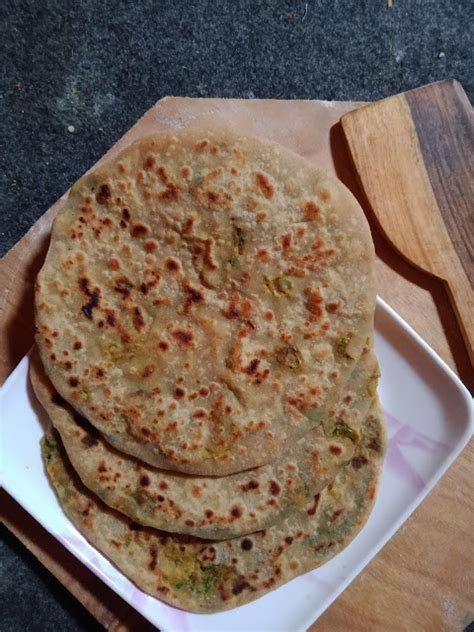 Potato methi paratha in easy method