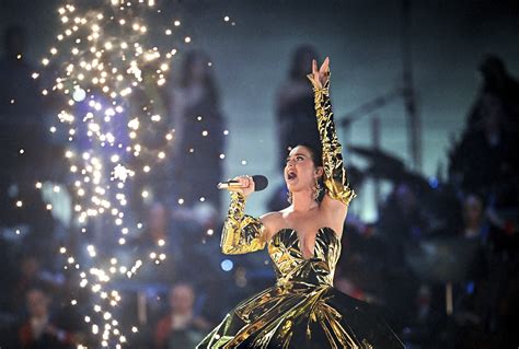 Katy Perry sues 85-year-old veteran over her and Orlando Bloom's $15M ...