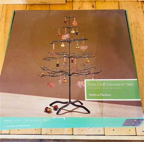 Smith And Hawken Metal Heirloom Ornament Tree #1595267 | Auctionninja.com