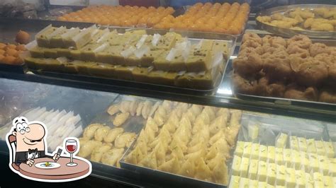 HAJI MAQSOOD SWEETS & NAMKEEN, Aligarh