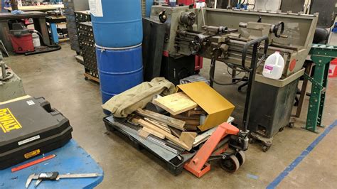 Machine Shop Table 的图像结果