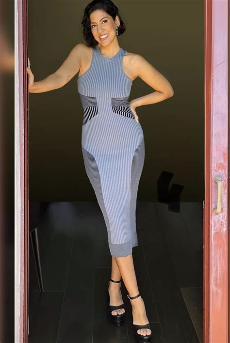 Stephanie Beatriz's feet