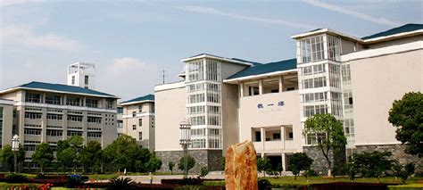 武汉东湖学院23专升本——一流民办院校，条件优渥 - 哔哩哔哩