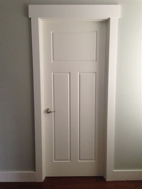 Craftsman Style Door Casing