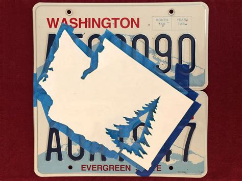 How to Make a Sign Using License Plates 的图像结果