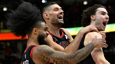 NBA: LeBron James' LA Lakers lose to Chicago Bulls after chaotic final ...