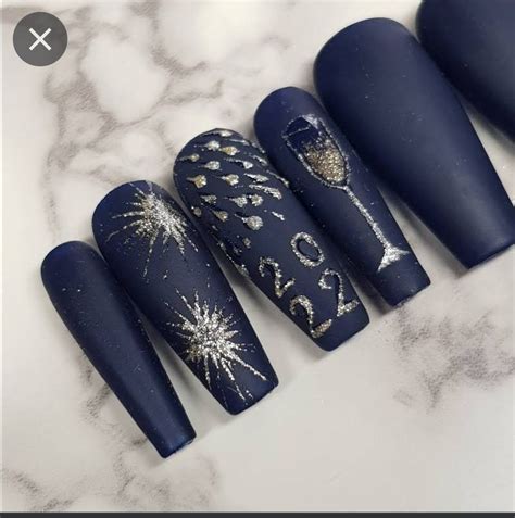 Pin by Lindsay Shaw on Nail Designs | New years eve nails, New year's ...
