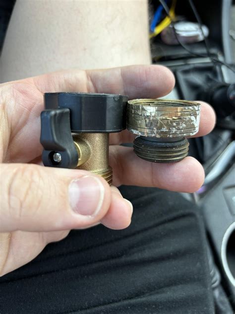 What do I order to replace outdoor spigot part : r/askplumbing