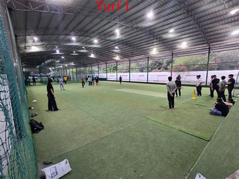 Turf Booking Surat from ₹600/hr — Book in 30 sec | Recrio