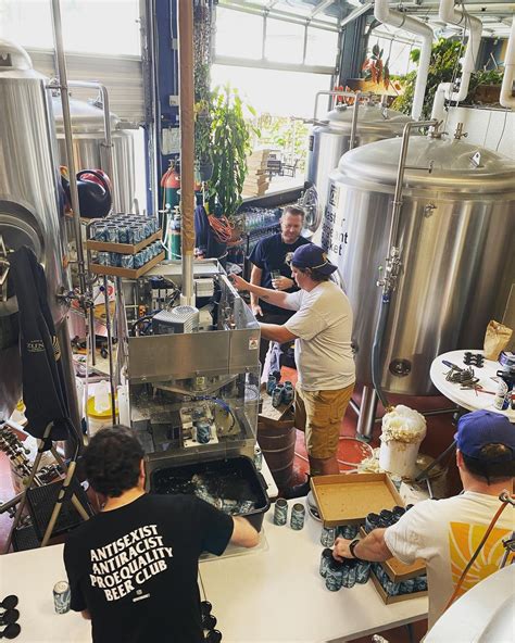 Our Vibe | Zuni Street Brewing Company