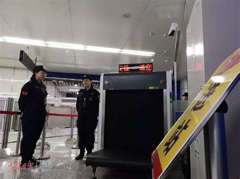 重庆轨道环线故障：人防门侵入限界，30乘客安全疏散，4人受伤,社会 ,社会 ,好看视频