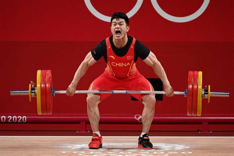 石智勇打破世界纪录夺金 成中国奥运举重第三人_kg