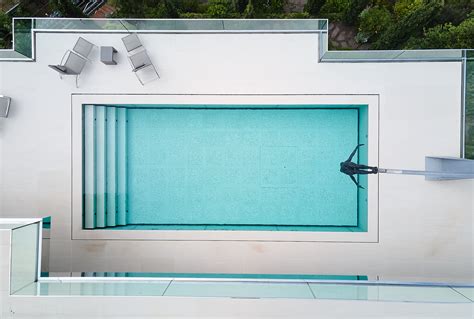AQUALIFT | Pool builder, distribute Aqualift movable floor pools