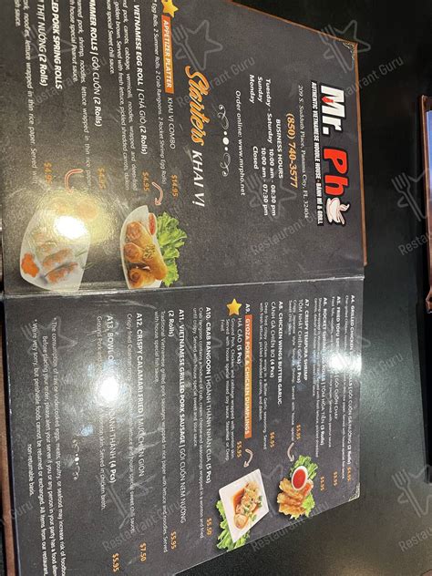 Menu at Mr Pho restaurant, Panama City