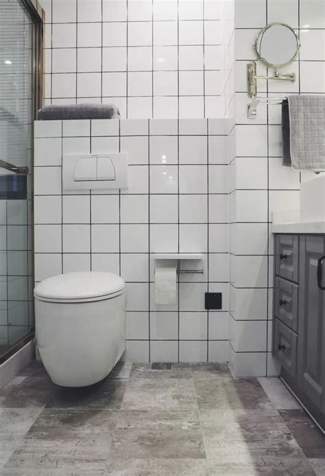 卫生间墙砖地砖搭配不好，都不能舒心的上厕所了