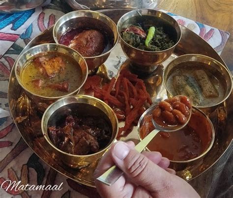 Khos: A Versatile Essential in Every Kashmiri Household 💫