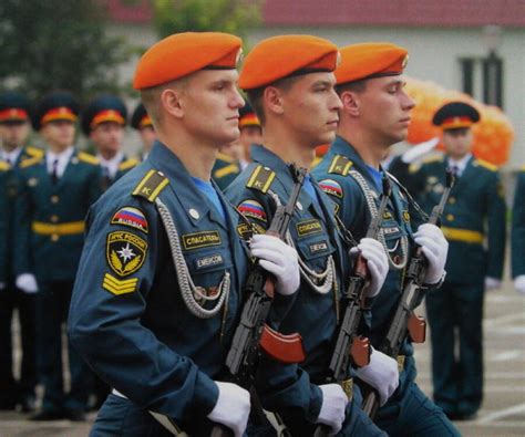 инженерные войска какие береты