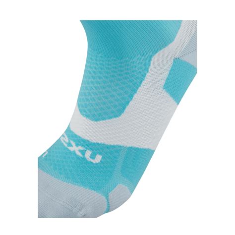 Buy 2XU UA7005E Vectr Light Cush Crew Socks |The Bike Affair