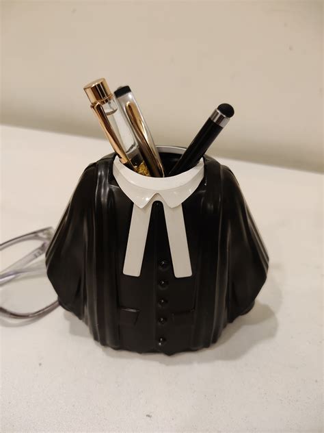 Lawyer Coat Pen Stand with Name Customization – The Gift Baskett