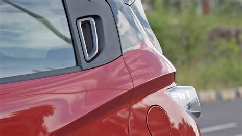 Mahindra KUV 100 NXT 2017 K8 Petrol 6 Str Exterior Car Photos - Overdrive