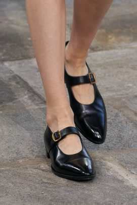 Fashionable Shoes 的图像结果