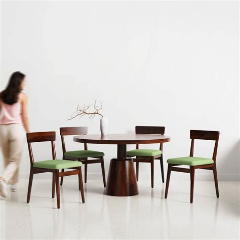 Yukon-Middleton Pro Teak Sheesham Wood Dining Table Set - Contemporary ...