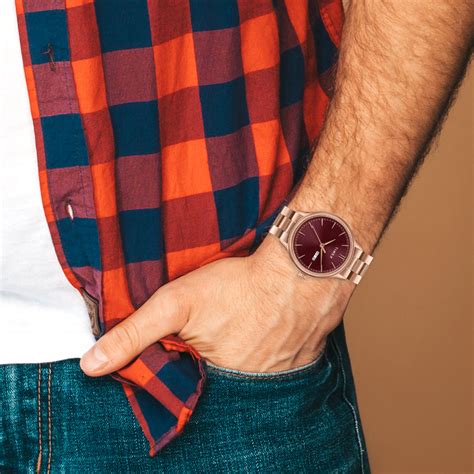 Timex Unisex Burgundy Round Analog Pair Watch- TW00ZP005