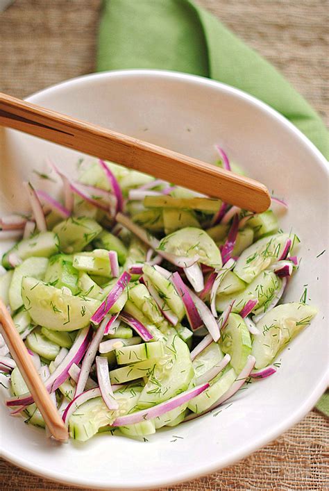 Cucumber salad with fresh dill and red onion – Artofit